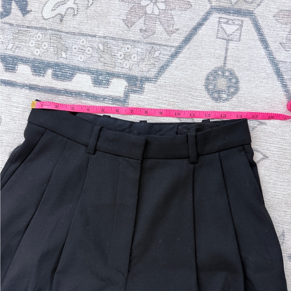 COS Relaxed Twill Wide-Leg Women's Pants - Picture 8 of 10